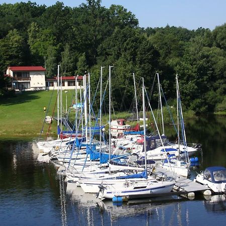 Готель Yacht Club Barrandov Kozli u Orlika Екстер'єр фото